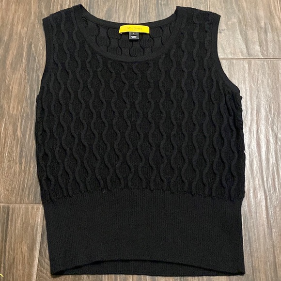 COPY - COPY - ST JOHN sleeveless ribbed sweater vest